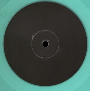 mono025b